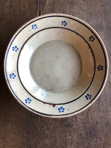 (SOLD)Antique Pugliese Ceramic Bowl