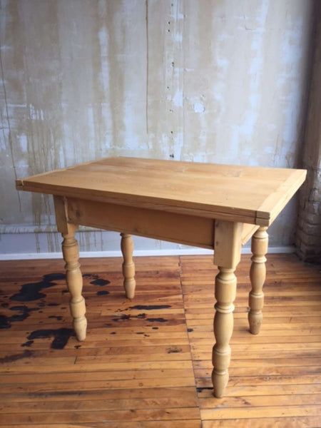 (SOLD) Small Italian Antique Table - extends