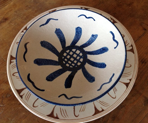 hand-painted-italian-dinnerware.jpg